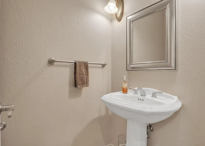 Prescott Luxury Near Golf Course, Embry Riddle And Airport Holiday home Prescott Valley